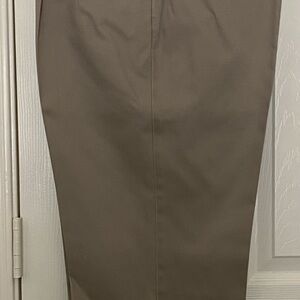 Dockers Classic Fit pleated Khaki Pants